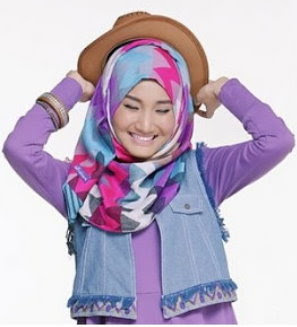 Foto Hijab Modern ala Fatin Shidqia Lubis Terbaru