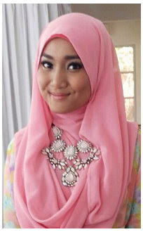 Hijab Modern ala Fatin Shidqia Lubis Terbaru