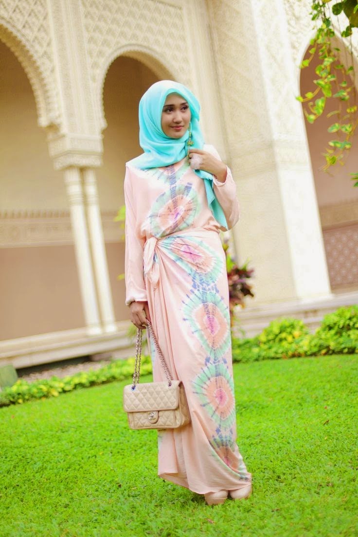 Model Gaun Muslim Wanita Terbaru 2015