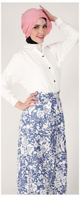 Mix-Match-Rok-Panjang-dengan-Kemeja