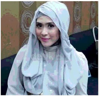 Kumpulan Hijab Modern ala April Jasmine Terbaru