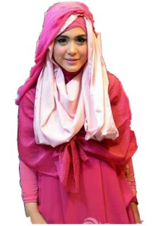 Trend Hijab Modern ala April Jasmine