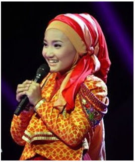 Desain Hijab Modern ala Fatin Shidqia Lubis Terpopuler