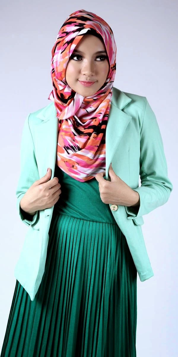 Contoh Busana Muslim Blazer Atasan Wanita